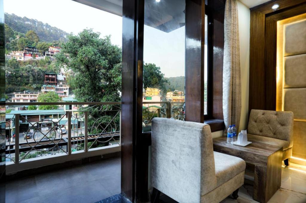 Vinsober Monal Hotel Nainital Bagian luar foto